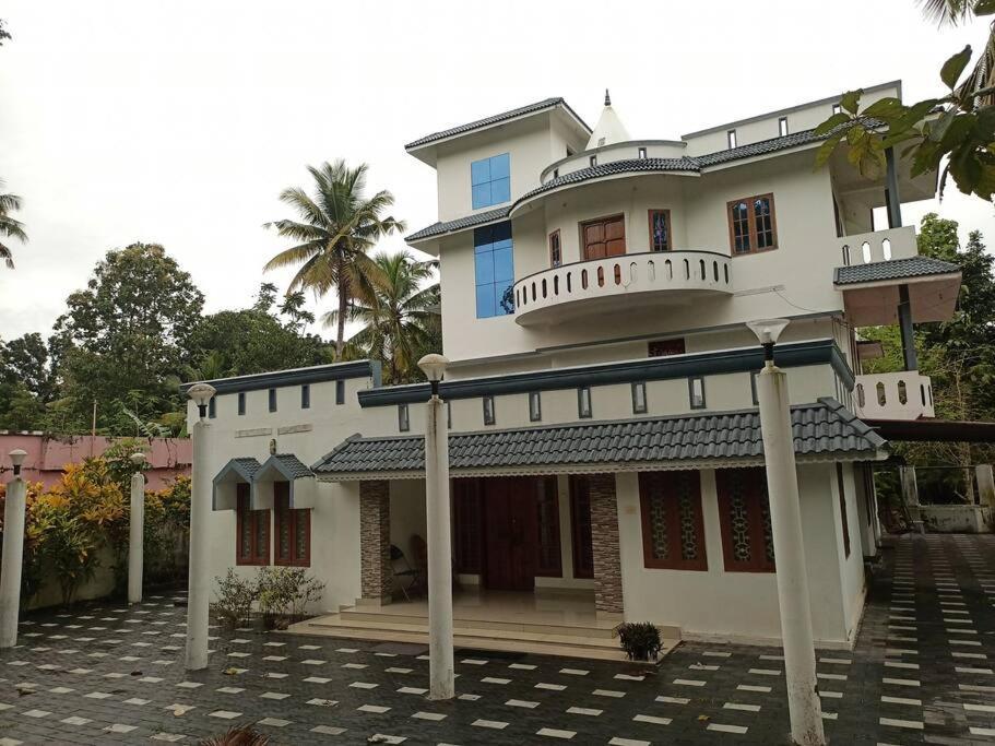 Aroma Ac Villa Varkala Villa Varkala