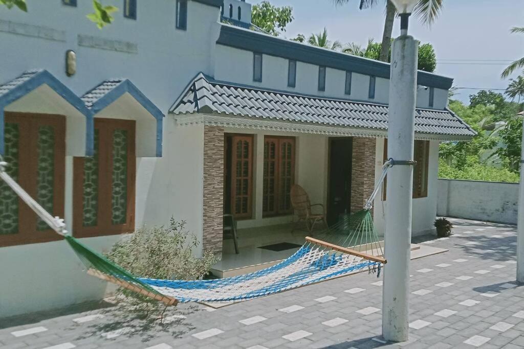 Aroma Ac Villa Varkala