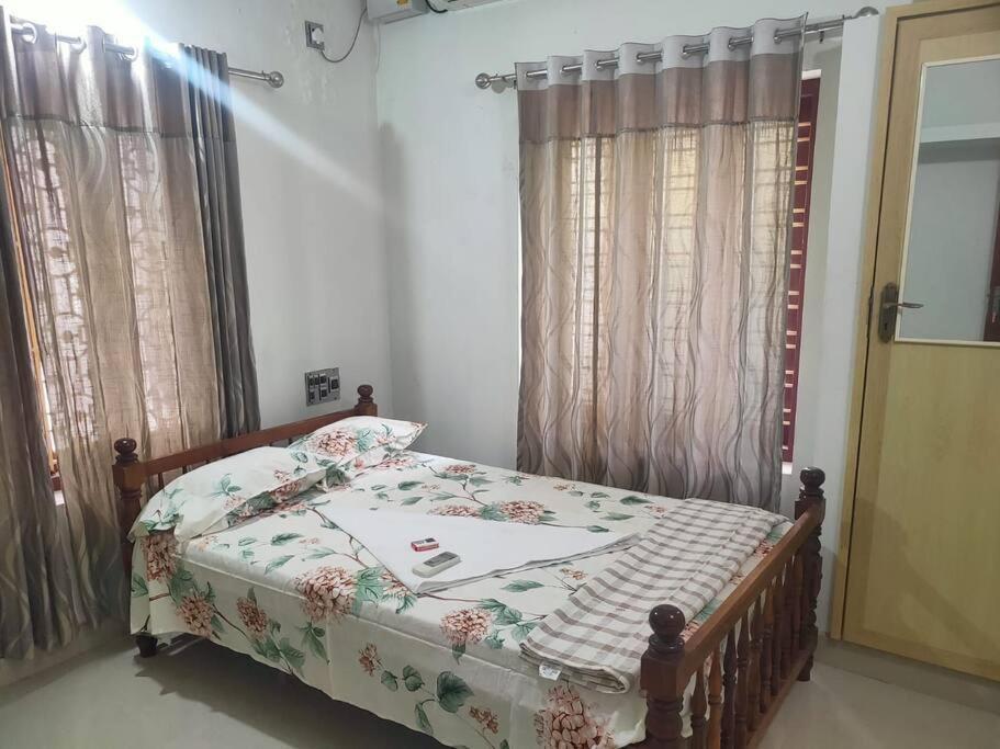Aroma Ac Villa Varkala Villa